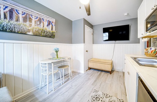 Geneva Apartment | Charming Geneva Vacation Rental ~ 5 Mi to Lake!