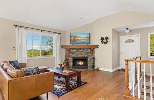 Lake Arrowhead House | Charming Getaway Cabin