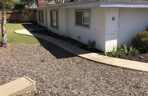 Midway House | Charming Getaway in Escondido