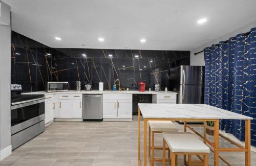 Houston Heights Apartment | Charming Getaway in Houston Heights