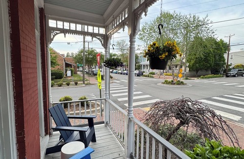 Church Hill House | Charming Getaway in the heart of Historic Church Hill
