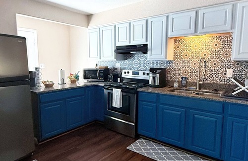 Fentress House | Charming getaway with all the comforts of home!