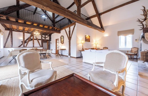 La Houssaye-en-Brie Cottage | Charming gite - 12 p., 18 Km from Disneyland (45 km from Paris)