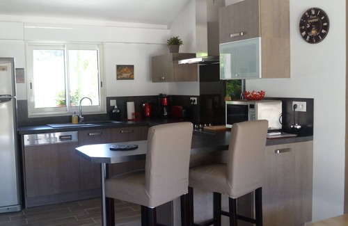 Merindol Apartment | CHARMING GITE IN PROVENCE/MERINDOL IN LUBERON