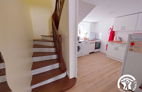 Andouille Apartment | Charming Gîte near Laval: Cozy Decor, Fully Equipped, Baby-Friendly, Ideal for 2, Pet-Friendly