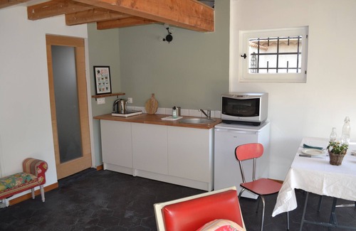 Palaja Cottage | Charming gîte with heated swimming pool