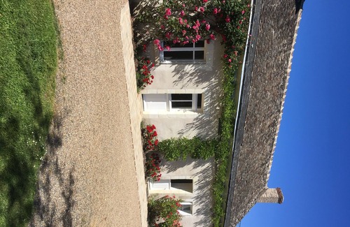 Continvoir Cottage | CHARMING GITE with swimming pool