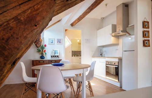 Cellettes Villa | Charming gîte with swimming pool and jacuzzi in the heart of the Loire Valley
