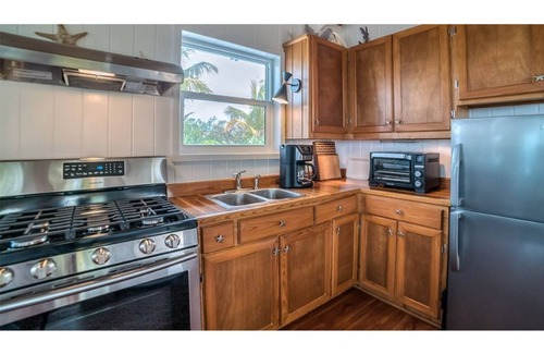 Great Guana Cay Cottage | Charming Great Guana Cay cottage on the Sea of Abaco