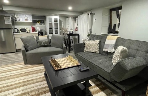 Upper Darby House | Charming Greater Basement Philly Apt.