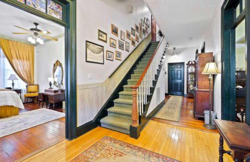 Green Cove Springs House | Charming Green Cove Historic Home 1st Floor Stay