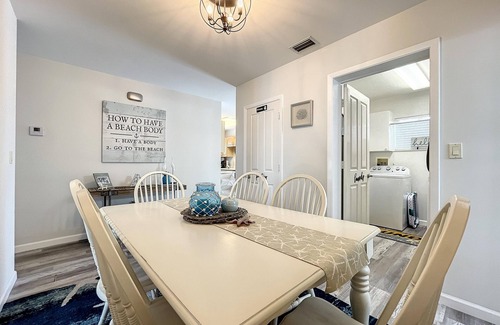 Holmes Beach Cottage | Charming Ground Level Resort Style 3 units Condo of a TRIPLEX- unit A