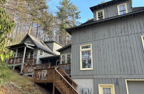 Sapphire House | Charming Guest House at Sapphire Retreat