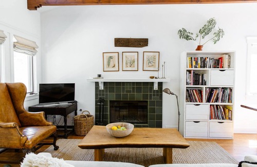 Ojai House | Charming Guest House near town of Ojai and hiking trails