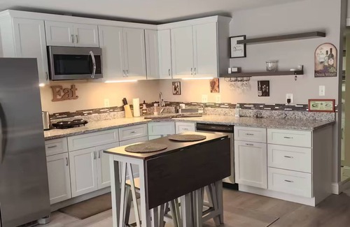 Pumphrey Apartment | Charming Guest Suite near BWI Airport - Anne Arundel County, MD