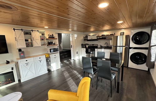 Fish Creek House | Charming guesthouse within minutes of downtown Fish Creek!