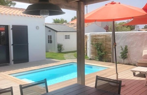 Noirmoutier-en-l'Ile House | Charming house 6/8pers, wifi, enclosed garden with swimming pool, 300m from beaches