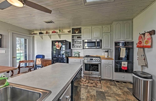 Energy House | Charming Hamilton Farmhouse w/Country Views!