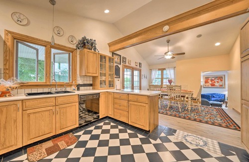 Lisbon Cottage | Charming Hanoverton Cottage on Guilford Lake!