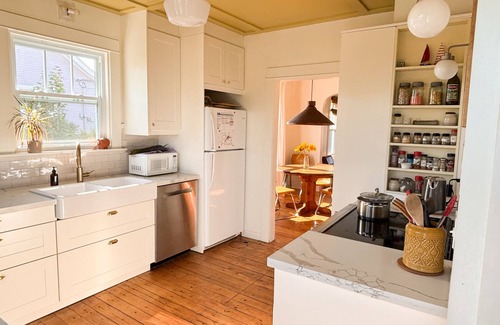 Lunenburg House | Charming Harbour View Crafstman Home