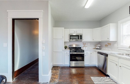 Hartville House | Charming Hartville cottage