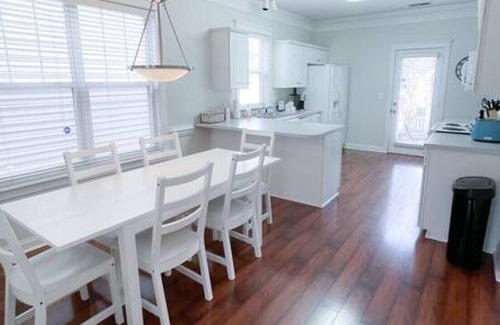 Ballantyne House | Charming Heart of Ballantyne