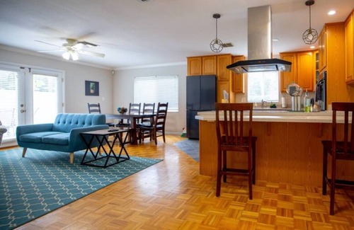 Altamonte Springs House | Charming Heated Pool home in Altamonte Springs