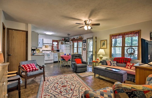 Penrose Cottage | Charming Hendersonville Cottage w/ Porches & Views