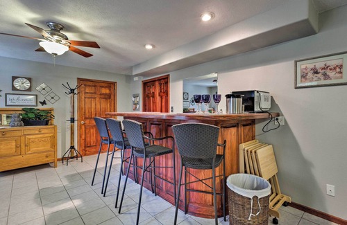 Manhattan Apartment | Charming Hideaway w/Patio: 3 Mi to Kansas State!