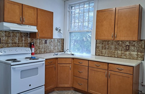 Scranton Apartment | Charming, high ceiling, spacious home in great neighborhood & large yard