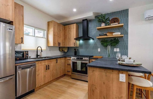 Hillcrest Apartment | Charming Hillcrest Retreat