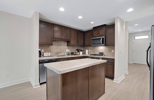 Orenco Station Condo | Charming Hillsboro Condo with Pool and Gym, Centrally Located