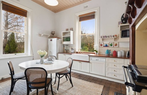 Little Hartley House | Charming Historic Rural Escape Near the Blue Mtns