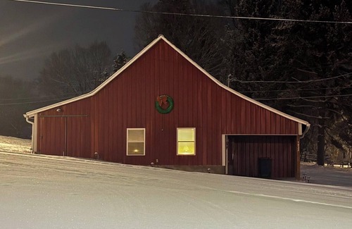 New Market House | Charming historic barn in New Market with WiFi and AC