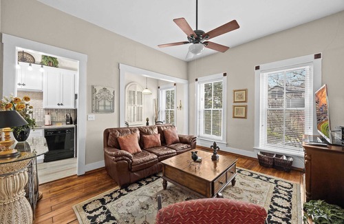 Old Louisville House | Charming Historic Getaway in the Heart of Lou!