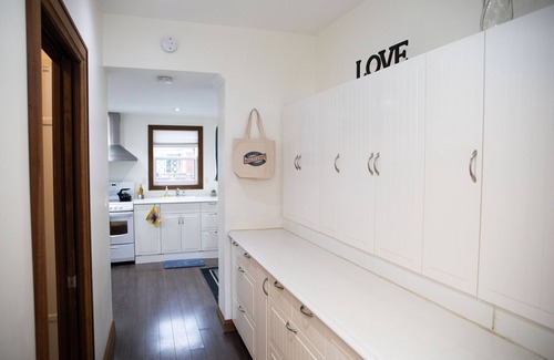 North Bay House | Charming historic home w/parking, walk to downtown, waterfront, shops & more.
