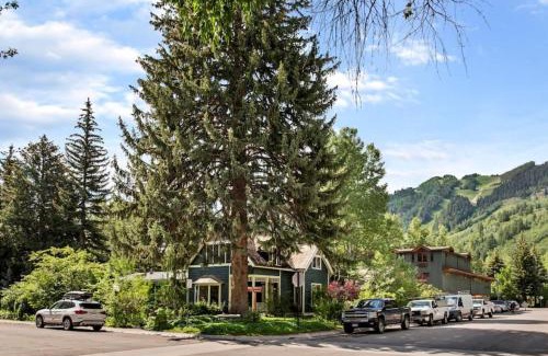 West End House | Charming historic home in Aspen