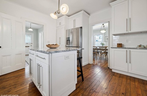 Warwick House | Charming Historic Home w/Luxury Amenities