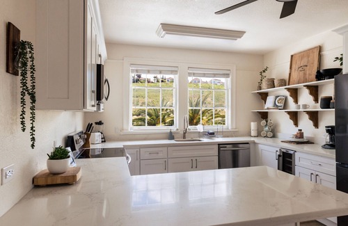 Vallejo House | Charming Historic Lighthouse, A Magical Oasis With Great Sunsets