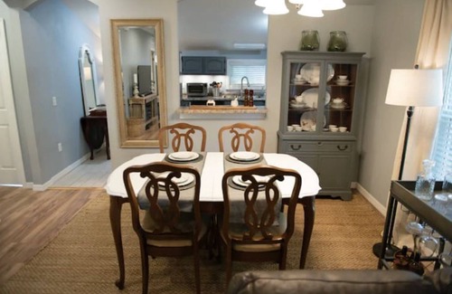 High Springs Cottage | Charming, historic cottage walking distance to downtown High Springs