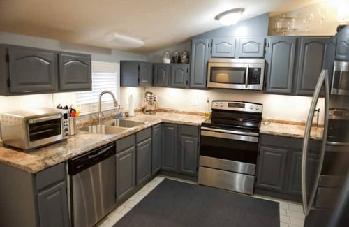 High Springs Cottage | Charming, historic cottage walking distance to downtown High Springs