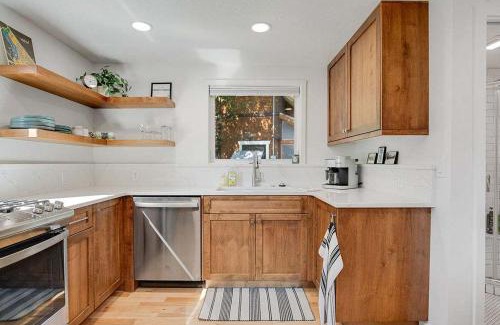 Veterans Park House | Charming Historical Home in Downtown Boise