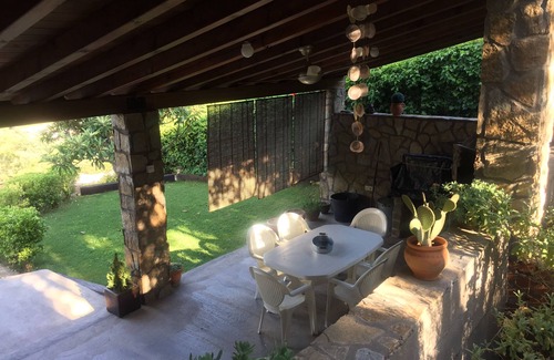 Albalate de Zorita Cottage | Charming house, with pool, porch and barbecue in the mountains