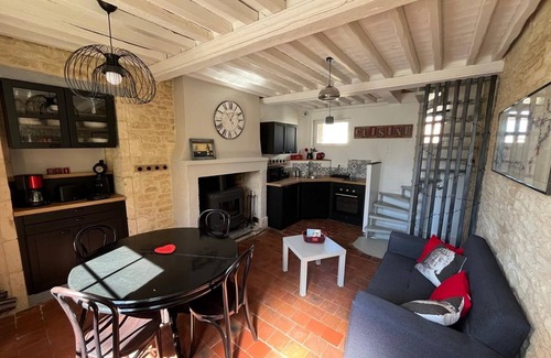 Coeur de Nacre House | Charming house made of stone, 100 meters from the beach.