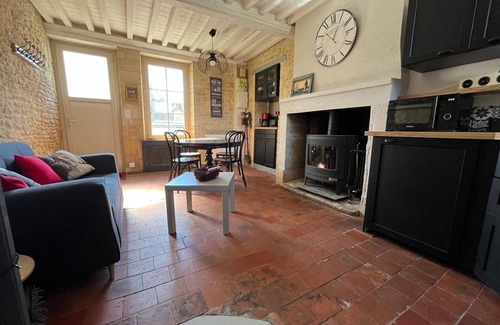 Coeur de Nacre House | Charming house made of stone, 100 meters from the beach.