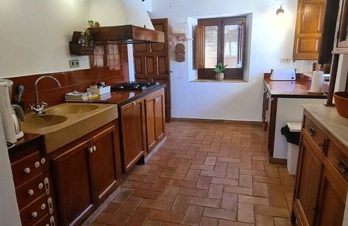 San Martin Sarroca Villa | Charming holiday house surrounded by vineyards 60km from Barcelona for groups