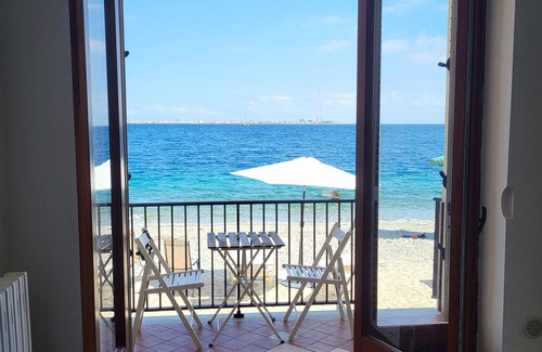 Cannittello House | charming holiday home on the beach - Sicily view