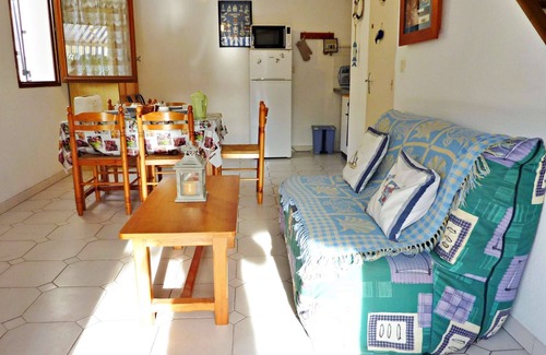 Marseillan Plage House | Charming holiday home for 5 people