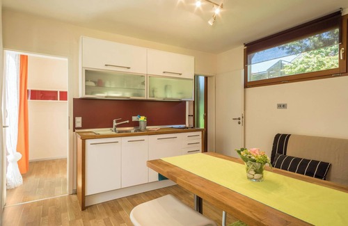 Deggenhausertal House | Charming Holiday Home “Falkenhalde” with Wi-Fi, Terrace & Garden; Parking Available