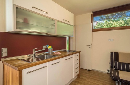 Deggenhausertal House | Charming Holiday Home “Falkenhalde” with Wi-Fi, Terrace & Garden; Parking Available